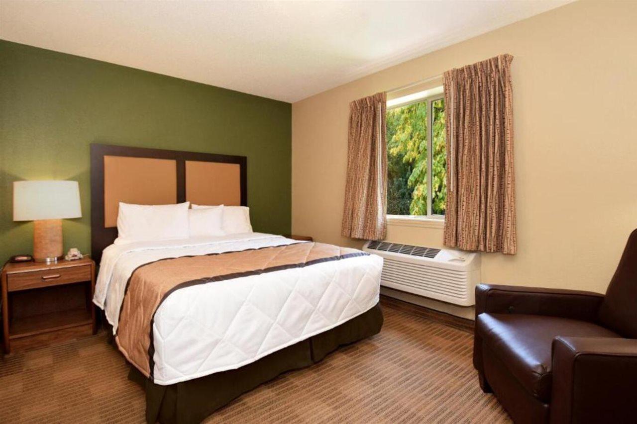 Extended Stay America Select Suites - Raleigh - Rtp - 4610 Miami Blvd Durham Exterior photo
