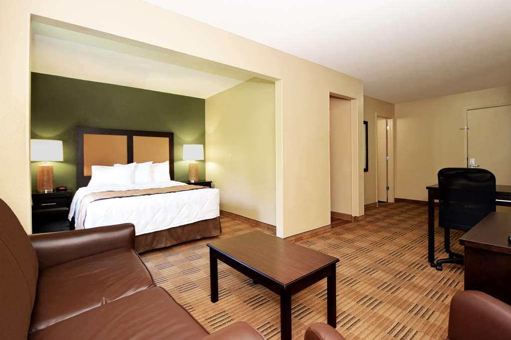 Extended Stay America Select Suites - Raleigh - Rtp - 4610 Miami Blvd Durham Room photo