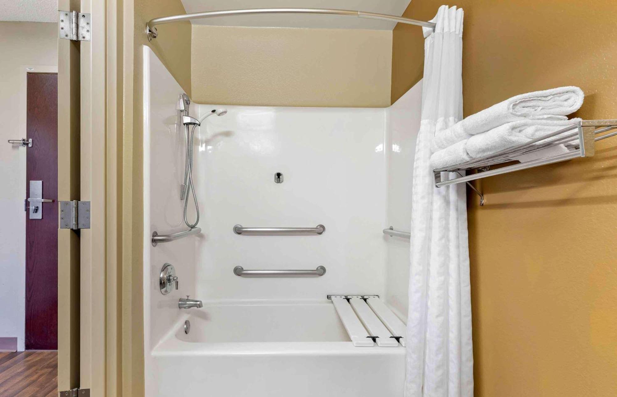 Extended Stay America Select Suites - Raleigh - Rtp - 4610 Miami Blvd Durham Exterior photo