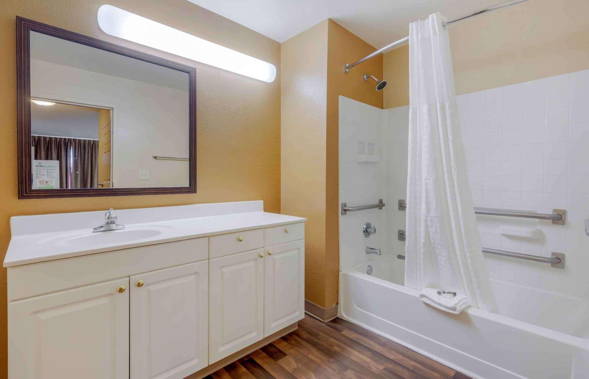 Extended Stay America Select Suites - Raleigh - Rtp - 4610 Miami Blvd Durham Exterior photo