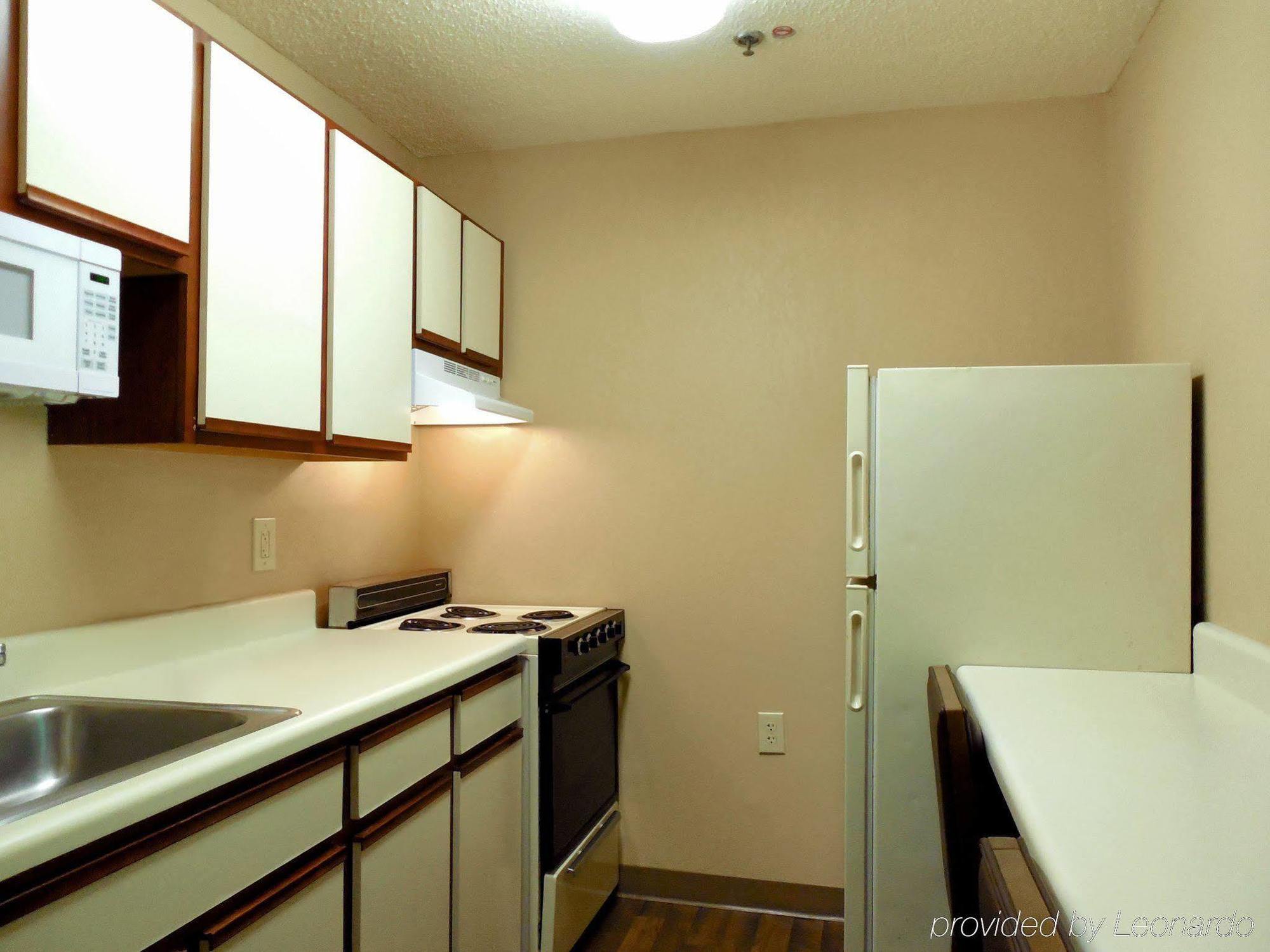 Extended Stay America Select Suites - Raleigh - Rtp - 4610 Miami Blvd Durham Exterior photo